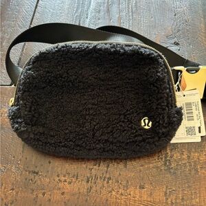 Lululemon Everywhere Belt Bag Fleece - NWT
